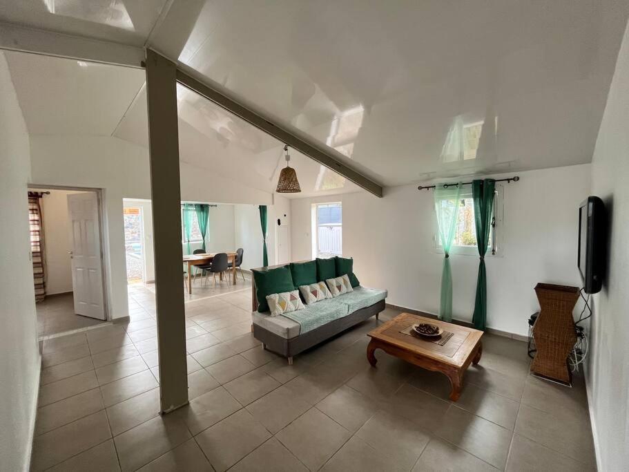 La Casita Creole Villa Avec Piscine Et Jacuzzi Saint-Pierre Kültér fotó
